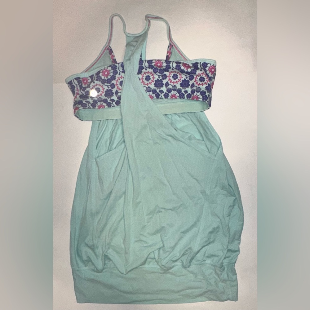 Lululemon Athletica No Limits Tank Top Built In Bra Size 6 Small Green Flower - Picture 5 of 8